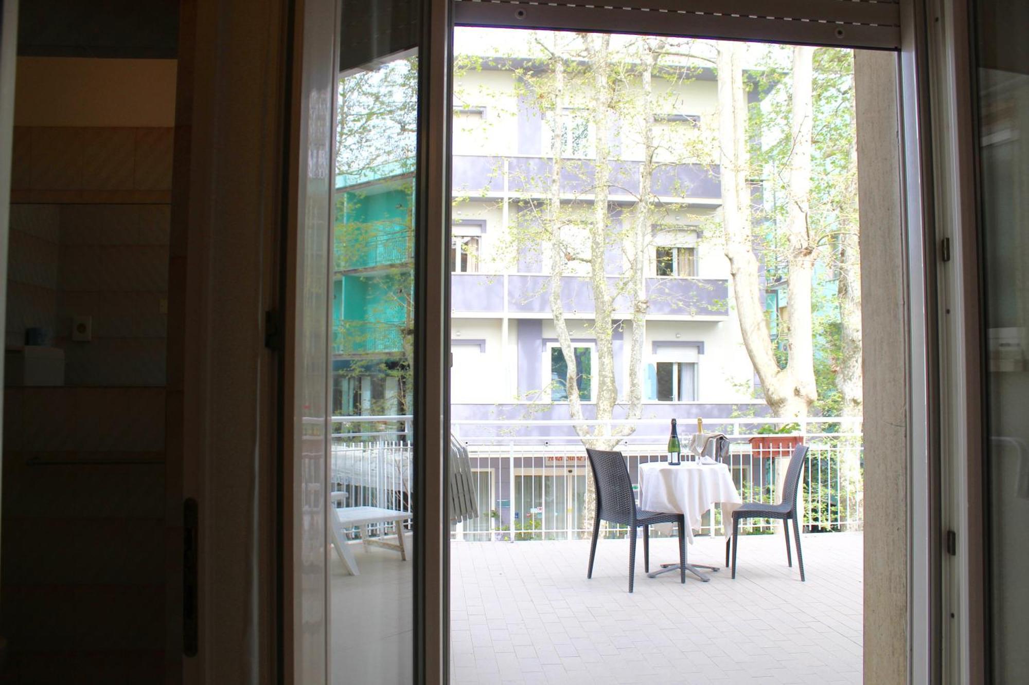 Blue Loft Hotel Чезенатико Екстериор снимка