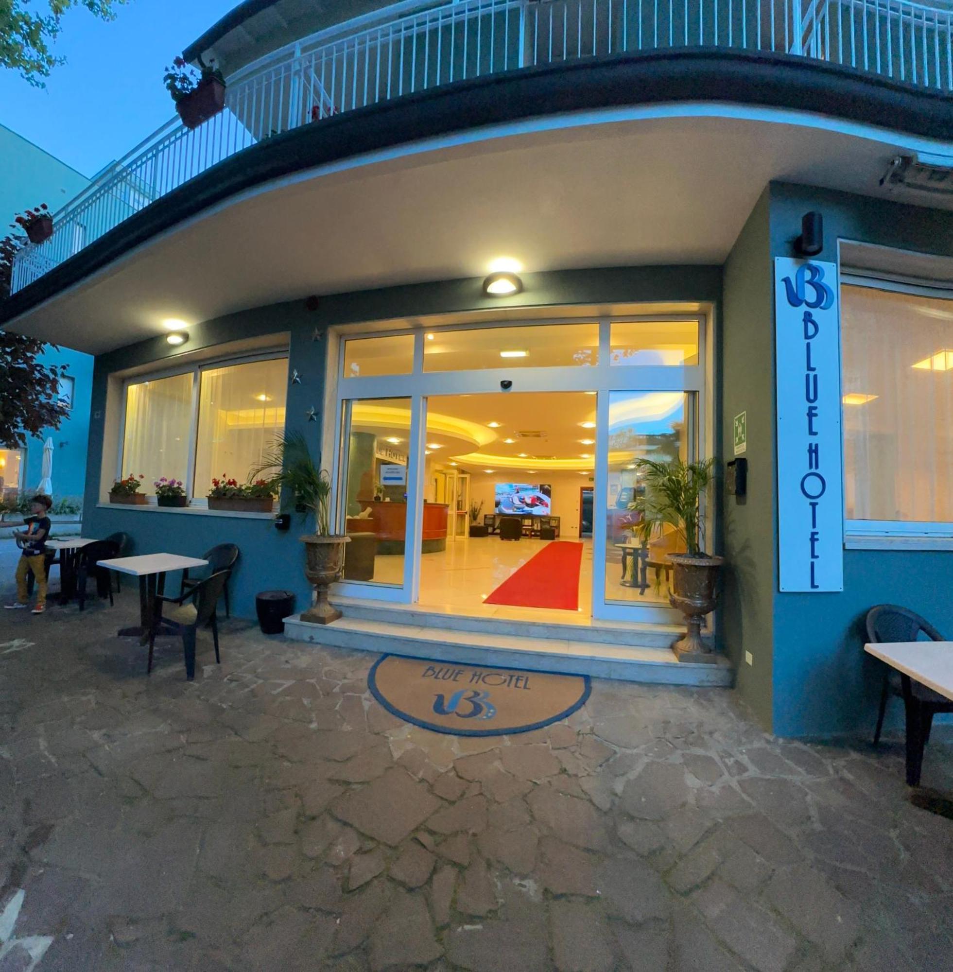 Blue Loft Hotel Чезенатико Екстериор снимка